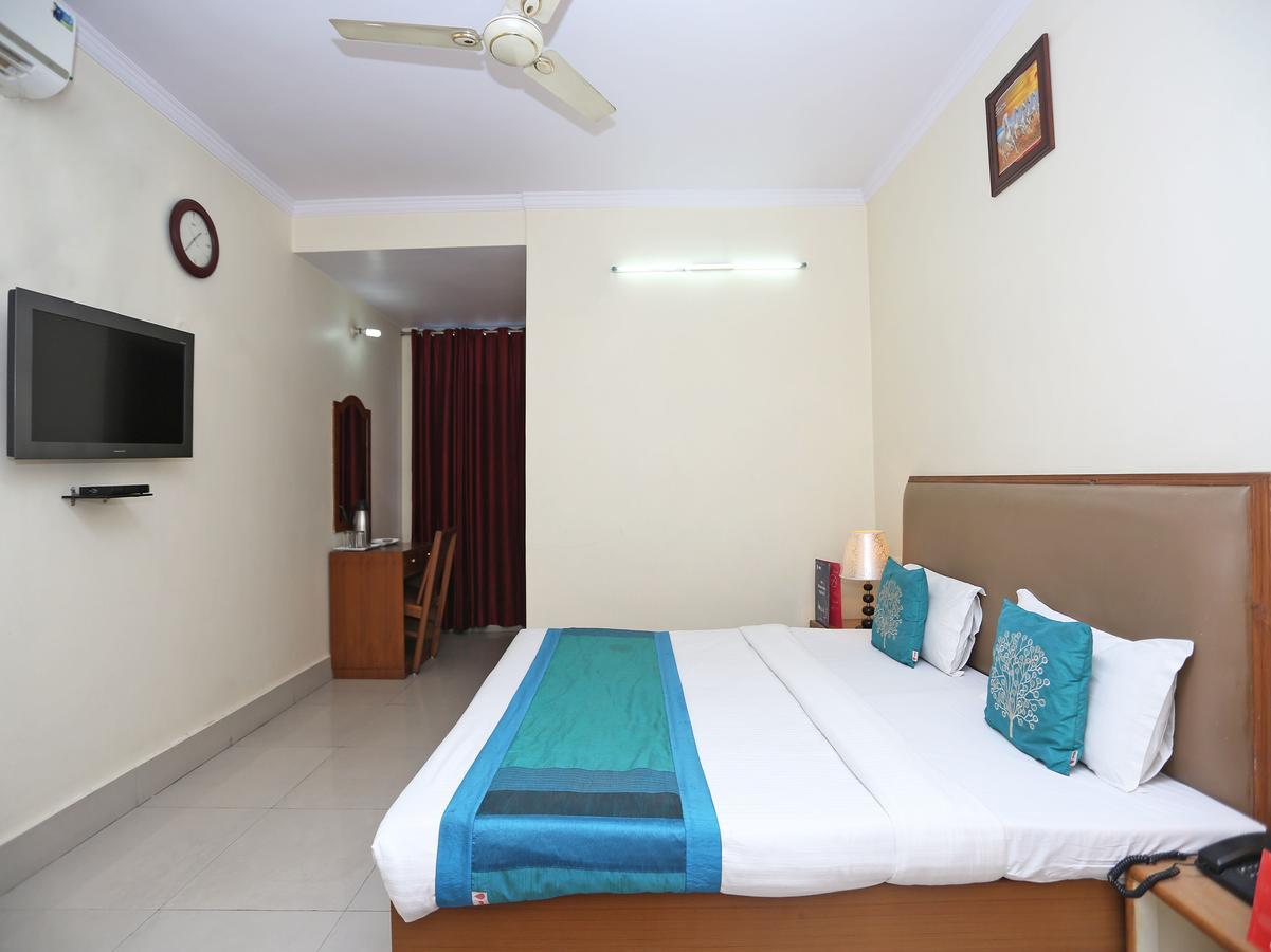 Oyo 10788 Hotel Harisons Continental Patna (Bihar) Exterior foto